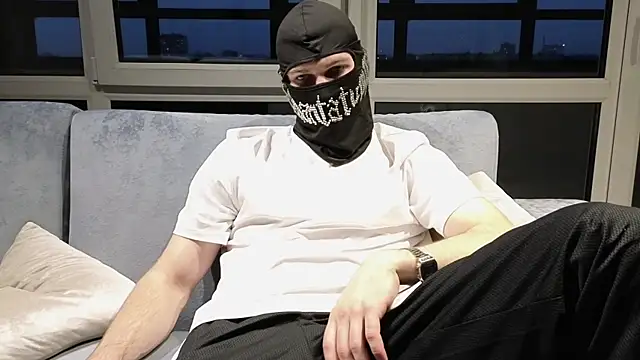 chantatummm online show from April 8, 3:56 pm