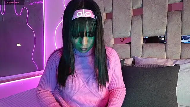 Petitte Mussa online show from April 17, 3:20 am