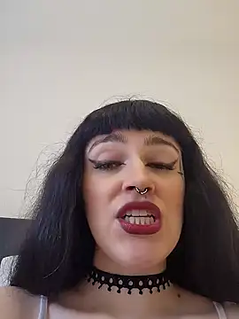 Mommynatrix online show from March 28, 3:44 pm