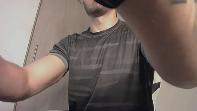 Axel  Blaze online show from March 25, 12:33 pm