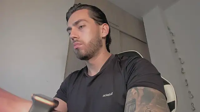 Axel  Blaze online show from April 13, 12:54 pm