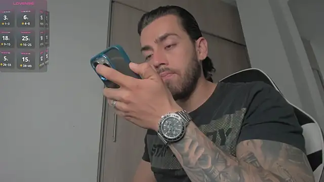 Axel  Blaze online show from July 11, 1:47 pm