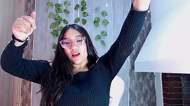 anyela donecm online show from April 15, 7:43 pm