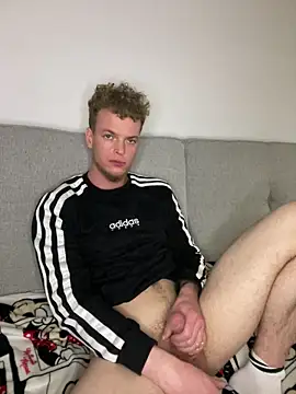 Dencchikk22 online show from May 15, 10:50 pm