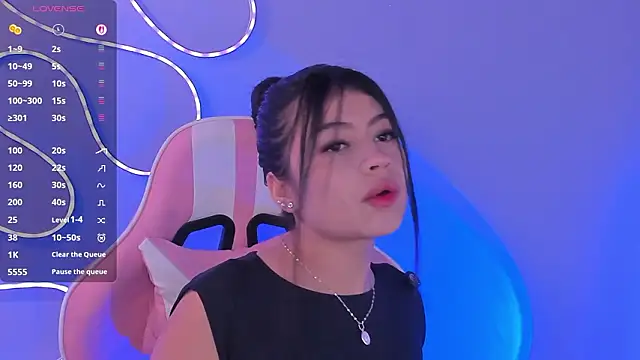 miacapone online show from March 4, 1:39 pm