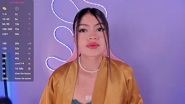 miacapone online show from March 25, 2:12 pm