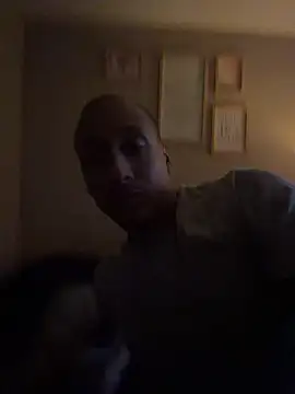 Snapshot of bruno_west chatting on May 3, 10:54 am bruno west online show from May 3, 10:54 am