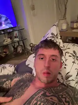 freddie321 online show from February 24, 9:13 pm