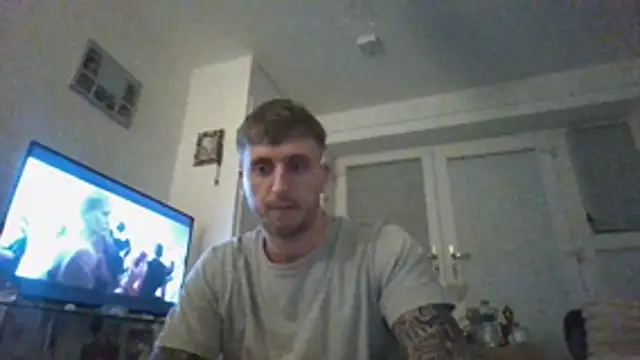 freddie321 online show from March 2, 9:32 pm