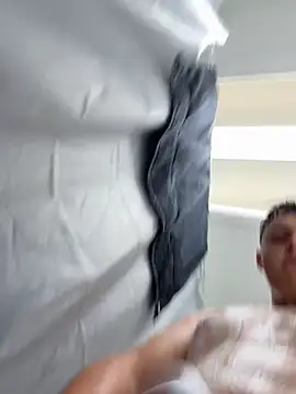 Snapshot of loko22_223 chatting on March 1, 3:25 pm loko22 223 online show from March 1, 3:25 pm