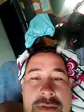 Snapshot of stivengaviria chatting on March 2, 1:40 pm stivengaviria online show from March 2, 1:40 pm