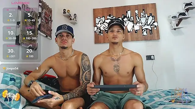 AdamsDvi online show from March 6, 2:13 pm