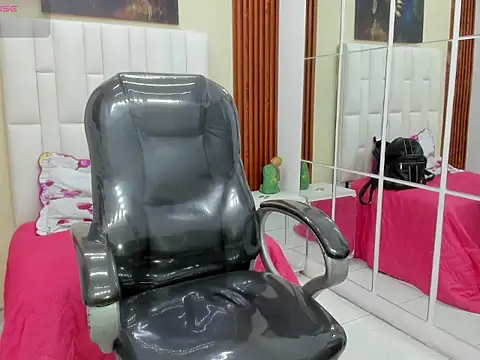 Thiago collinss online show from March 24, 9:31 pm