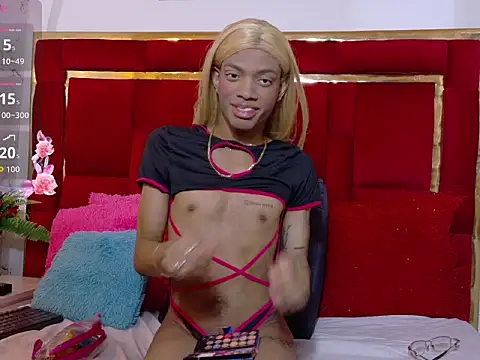 Snapshot of TiffannyValentine chatting on April 3, 12:58 pm TiffannyValentine online show from April 3, 12:58 pm
