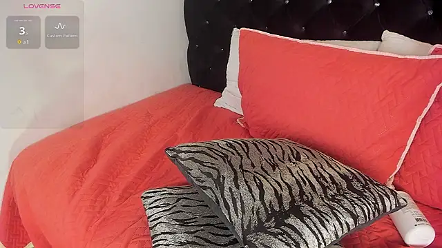 Chloe rose 1 online show from February 25, 12:20 am