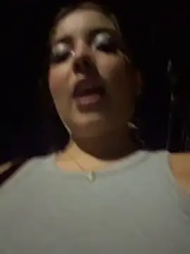 sarah and taylor online show from April 6, 1:14 am