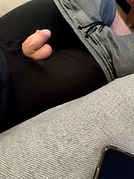 Melbourneguy101 online show from February 27, 12:10 am