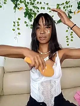 TinnaPeyton online show from April 8, 5:57 pm