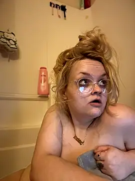 DaddysLakieBaby online show from April 1, 8:04 am