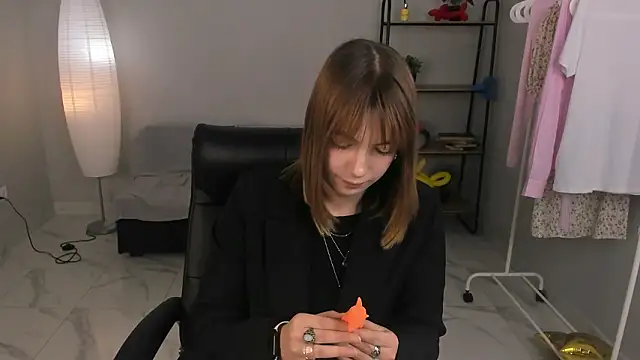 Mali Cornw online show from February 28, 1:01 pm