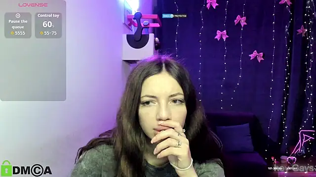 AlisMoonly online show from February 26, 7:51 am