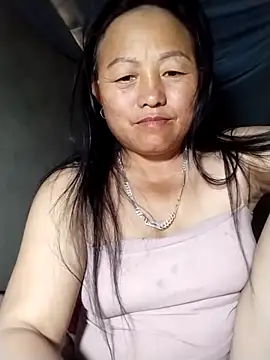 Snapshot of Lucie_Fuzk chatting on April 13, 2:06 am Lucie Fuzk online show from April 13, 2:06 am