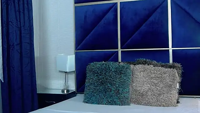 AmberDiamont online show from April 8, 7:03 pm