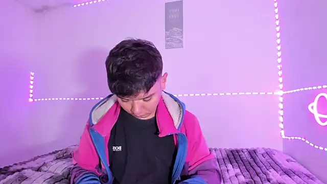 Kody Royale online show from April 1, 9:45 pm