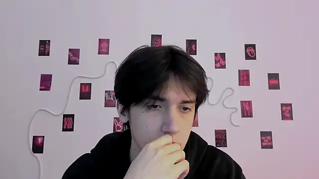 Snapshot of niko_vorn chatting on March 1, 10:06 am niko vorn online show from March 1, 10:06 am