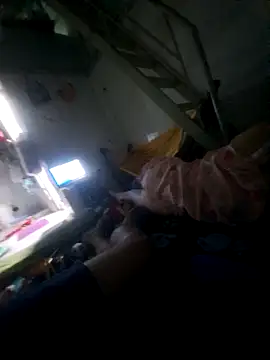 Snapshot of boyphodeptrai9 chatting on February 27, 1:22 pm boyphodeptrai9 online show from February 27, 1:22 pm