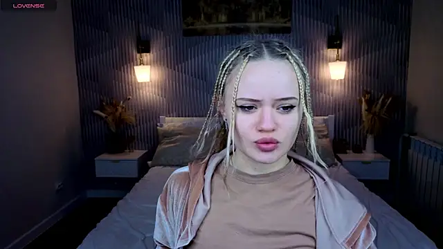 Tessa Ashe online show from April 22, 1:41 am