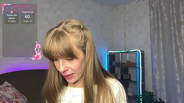 RosaMoore online show from April 5, 2:14 pm