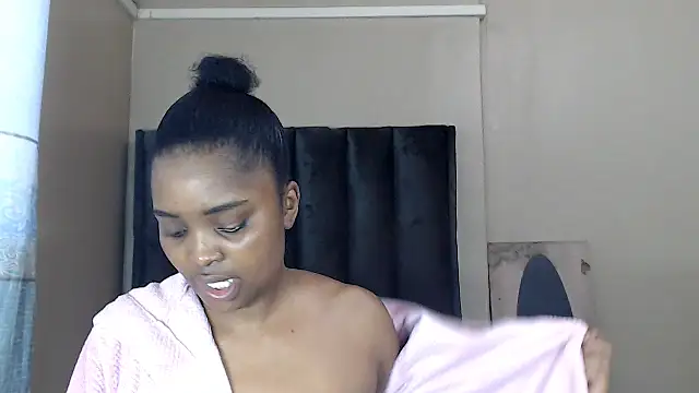 LexyDiana online show from May 28, 6:10 am