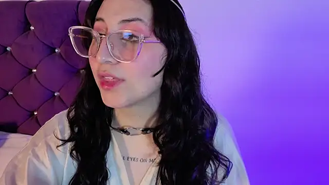 Maddie-LesYoux online show from May 29, 1:09 pm