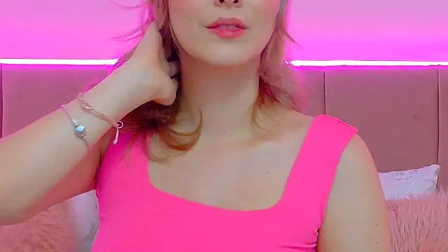 Snapshot of AnnieAddam chatting on May 24, 3:55 am AnnieAddam online show from May 24, 3:55 am