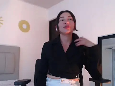 Julietaamado online show from May 8, 4:23 pm