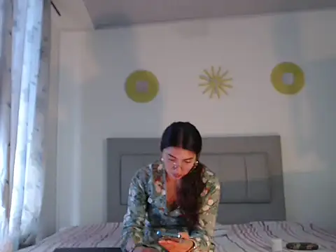 Julietaamado online show from May 18, 1:39 pm