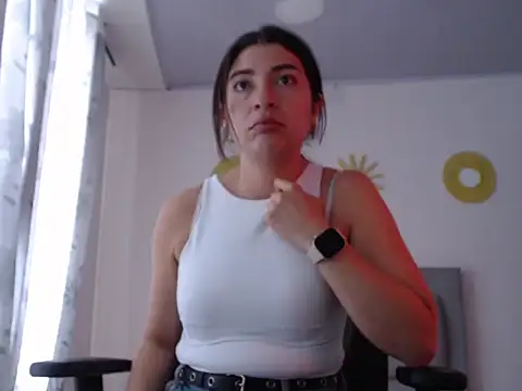 Julietaamado online show from May 22, 3:28 pm