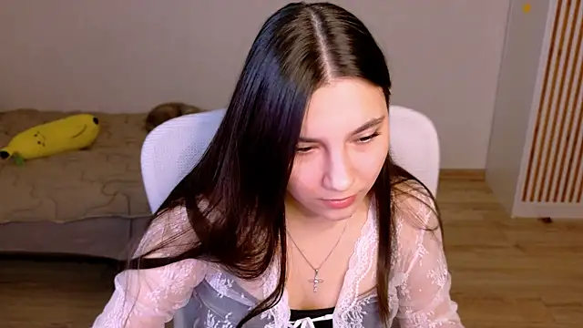 Ari Grend online show from March 31, 7:03 pm