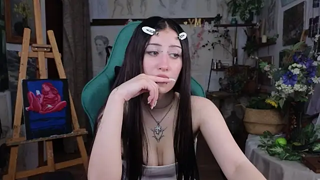 EffieMeowley online show from May 24, 7:13 am
