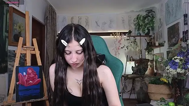 EffieMeowley online show from May 29, 11:41 am