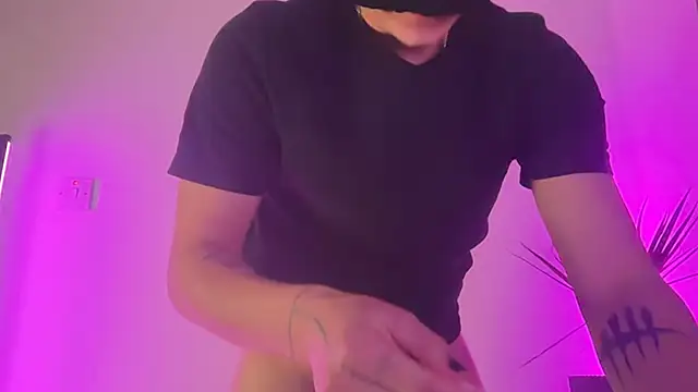 ThirtyDicks online show from February 28, 9:05 pm