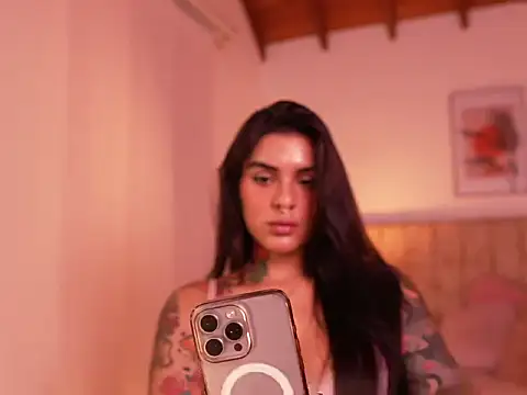 Lissanascott online show from March 2, 3:41 pm