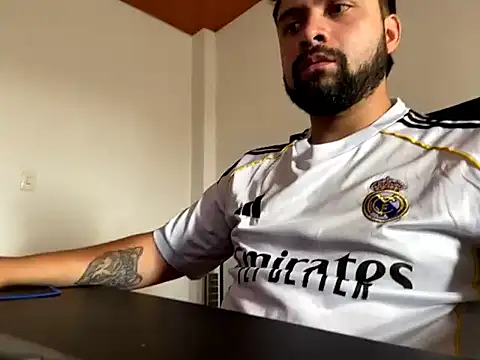 Snapshot of Zion_draftt chatting on March 4, 7:31 pm Zion draftt online show from March 4, 7:31 pm