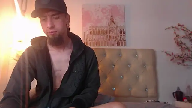 Rommen N Zoe online show from May 3, 11:44 pm