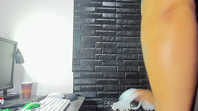 ScarlettSexRx online show from April 17, 12:30 pm