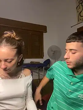 parejahot77 online show from March 23, 3:21 am