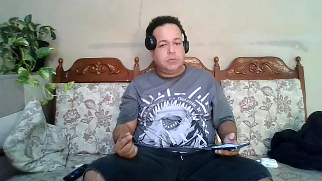 UrsoBissexualPauGrosso online show from May 13, 4:48 pm