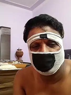 Snapshot of chandan19812 chatting on May 5, 12:24 pm chandan19812 online show from May 5, 12:24 pm