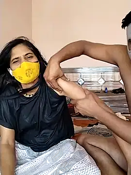 Snapshot of chandan19812 chatting on June 5, 8:53 am chandan19812 online show from June 5, 8:53 am